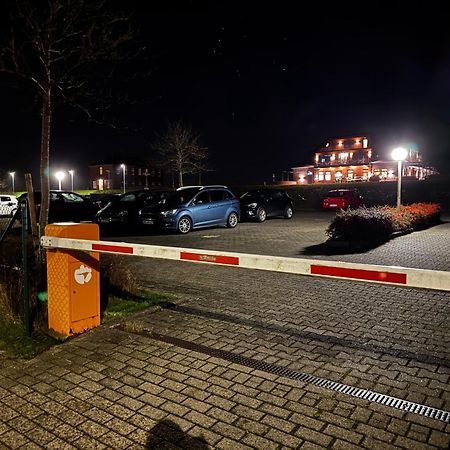 Strand-Apartment, Strandkorb, Meeresrauschen, Parkplatz ヴィルヘルムスハーフェン エクステリア 写真