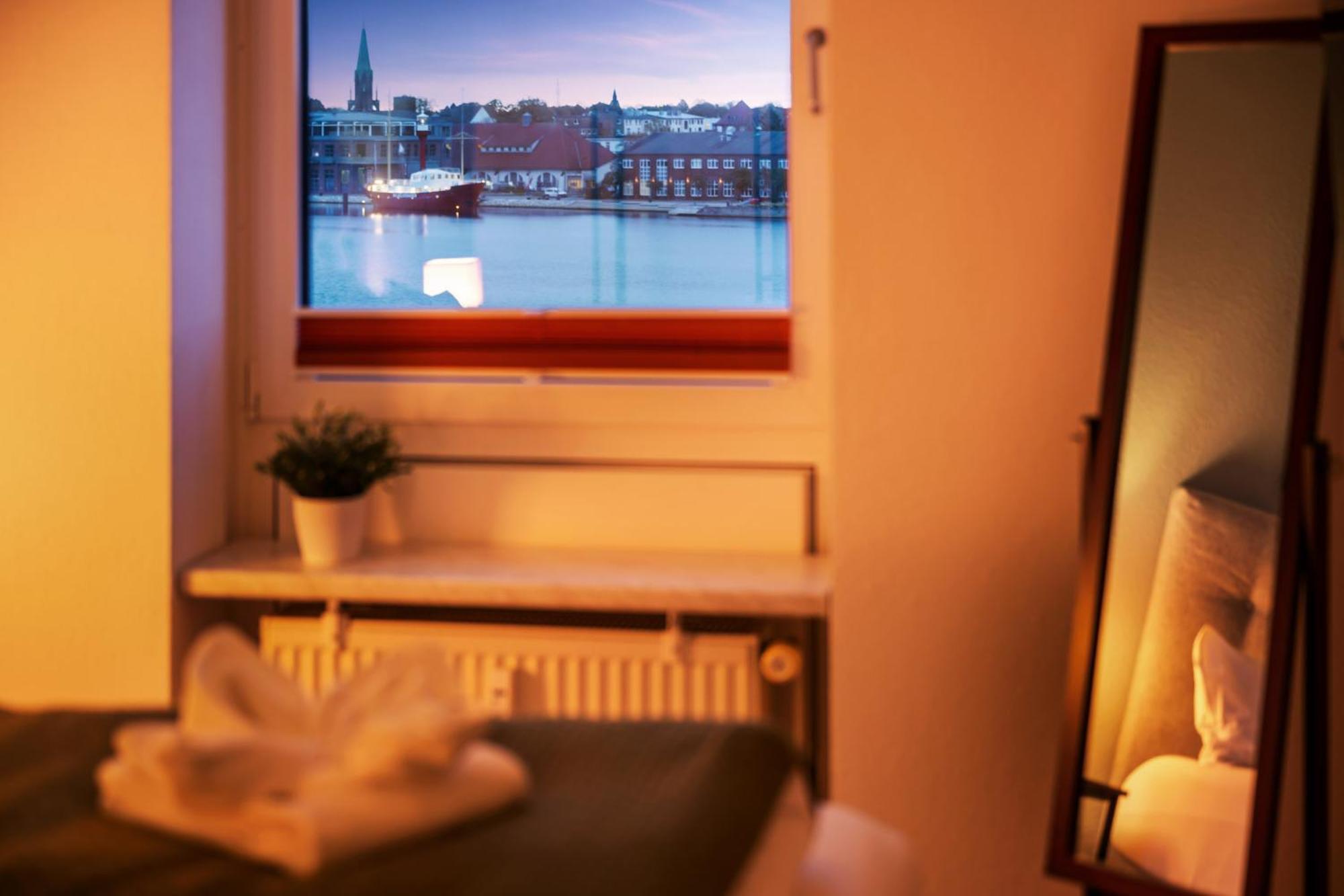 Strand-Apartment, Strandkorb, Meeresrauschen, Parkplatz ヴィルヘルムスハーフェン エクステリア 写真